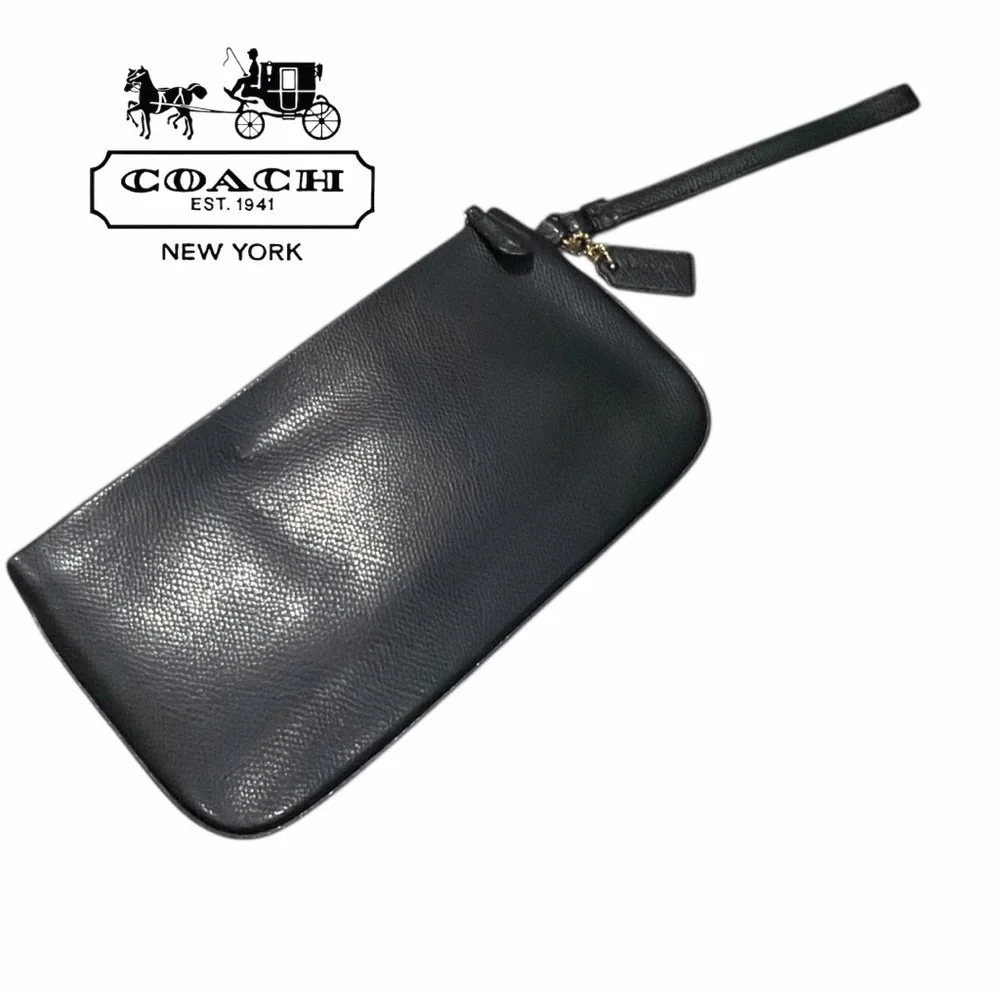 Coach Black‎ Large Pebbled Leather Wristlet
